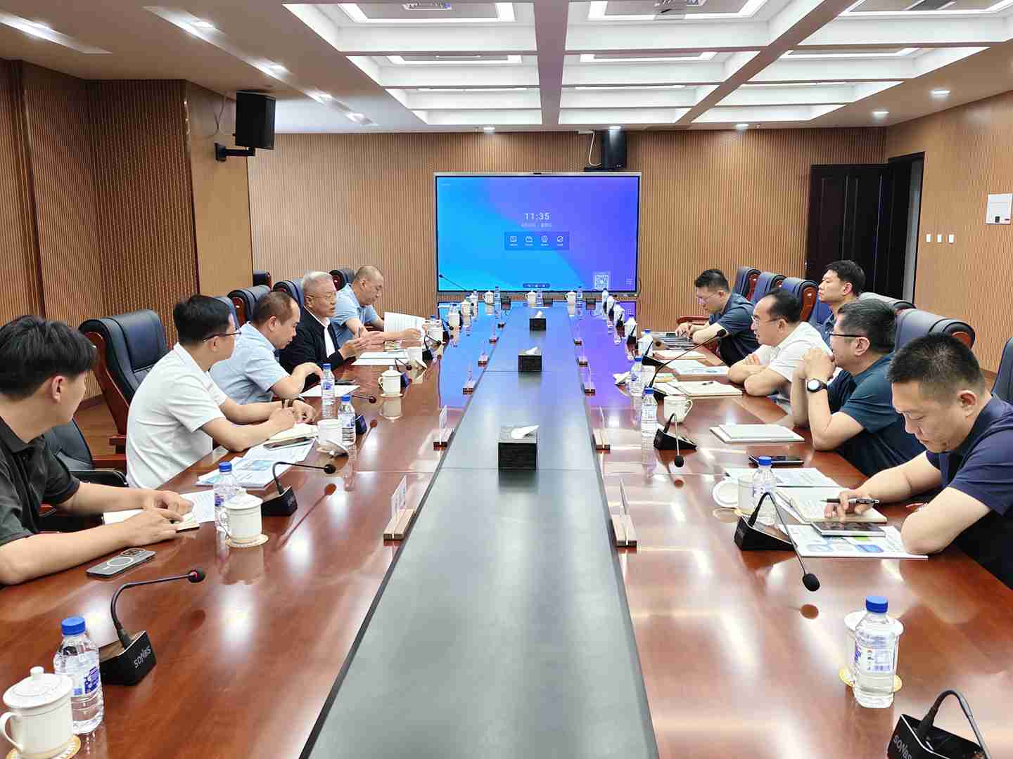孔令智陪同广东中微环保生物科技有限公司赴长春农高区考察